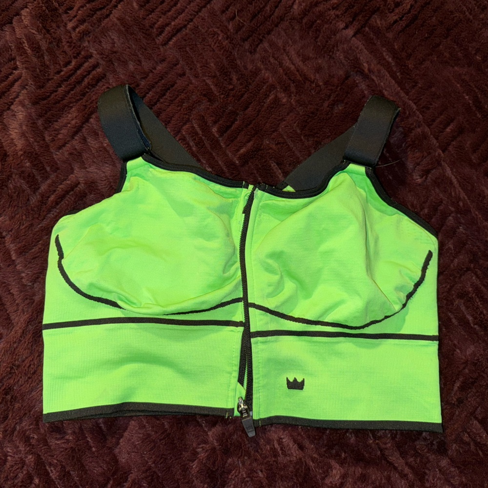 SHEFIT Bright Green Sports Bra with Black Details 4 Luxe (fits like 3 Luxe)